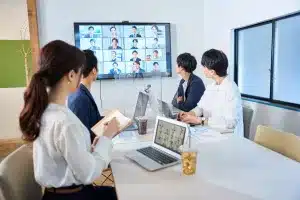 Microsoft Teams Roomsとは？Teamsとどう違う？おすすめの対応デバイスも紹介