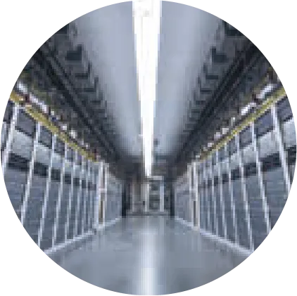 Microsoft Azure データセンター内部の通路